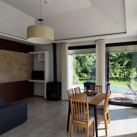 Dobau Casas 假日公园 *