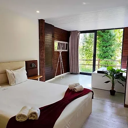 Dobau Casas *
