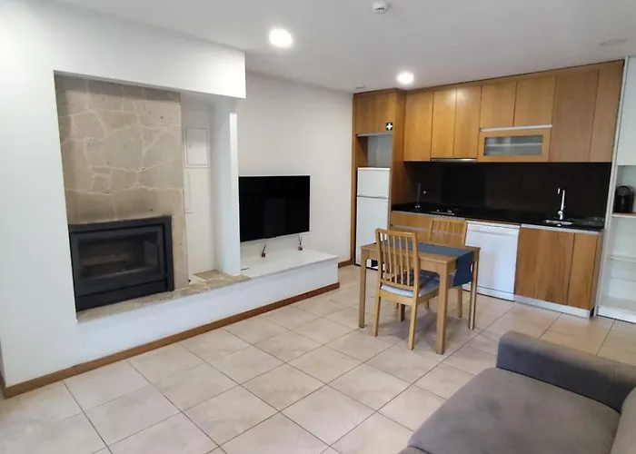 Dobau Casas * Vieira do Minho